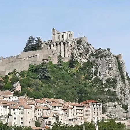 La Porte Des Alpes *