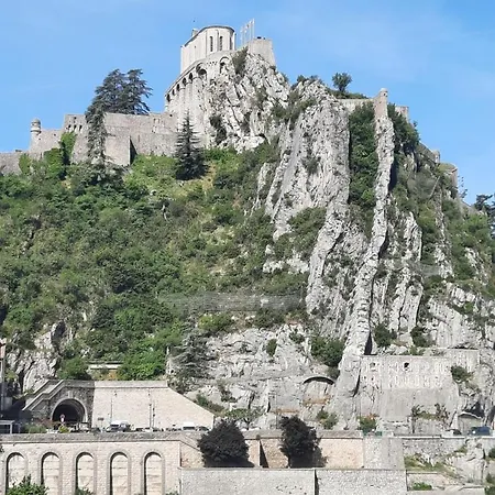 公寓 La Porte Des Alpes *